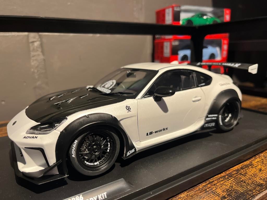 Liberty Walk Toyota GR86, Ophalen, Zo goed als nieuw, Solido