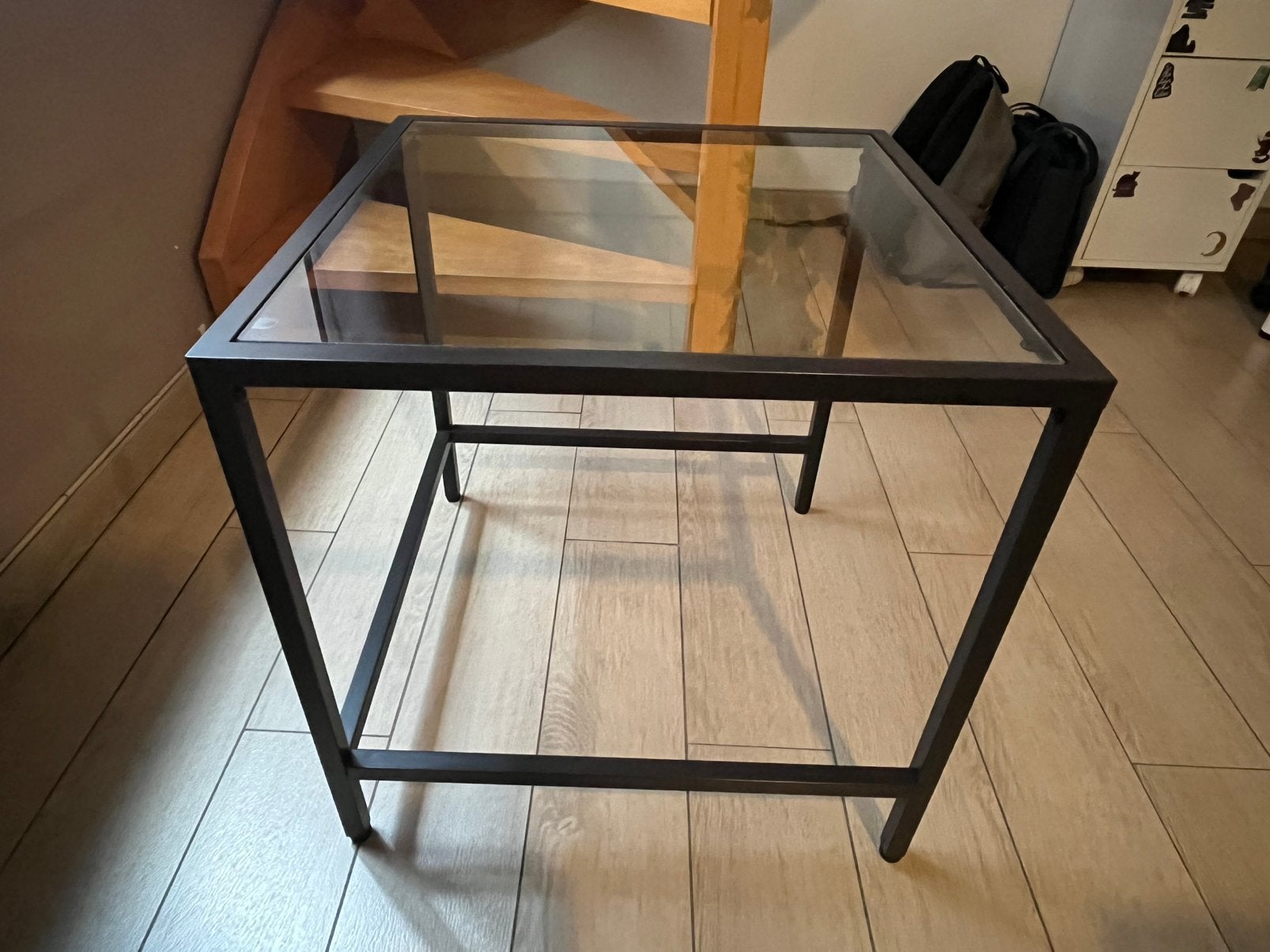 Petite table gigognes en verre et métal noir neuve, Huis en Inrichting, Ophalen, Zo goed als nieuw, Glas