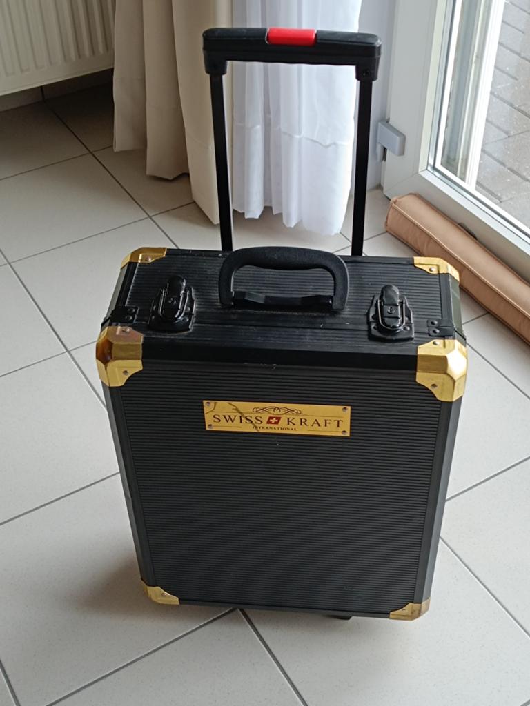 Werk koffer ( trolley), Ophalen, Gevuld