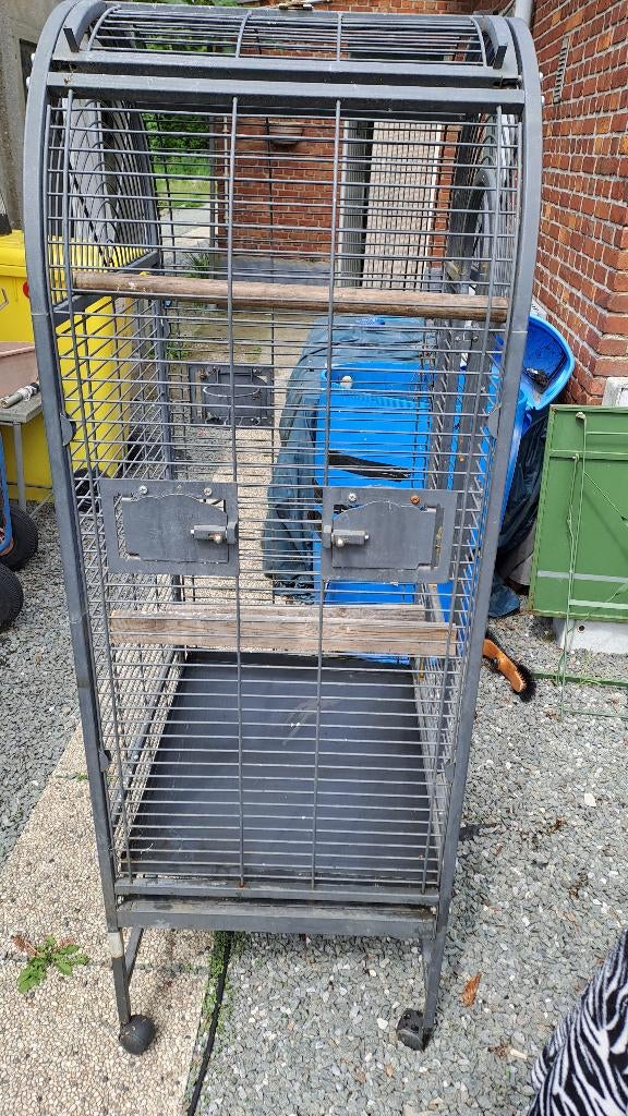 zeer goed papegaaienkot te koop, Dieren en Toebehoren, Vogels | Hokken en Kooien, Zo goed als nieuw, Vogelkooi, Metaal, Ophalen