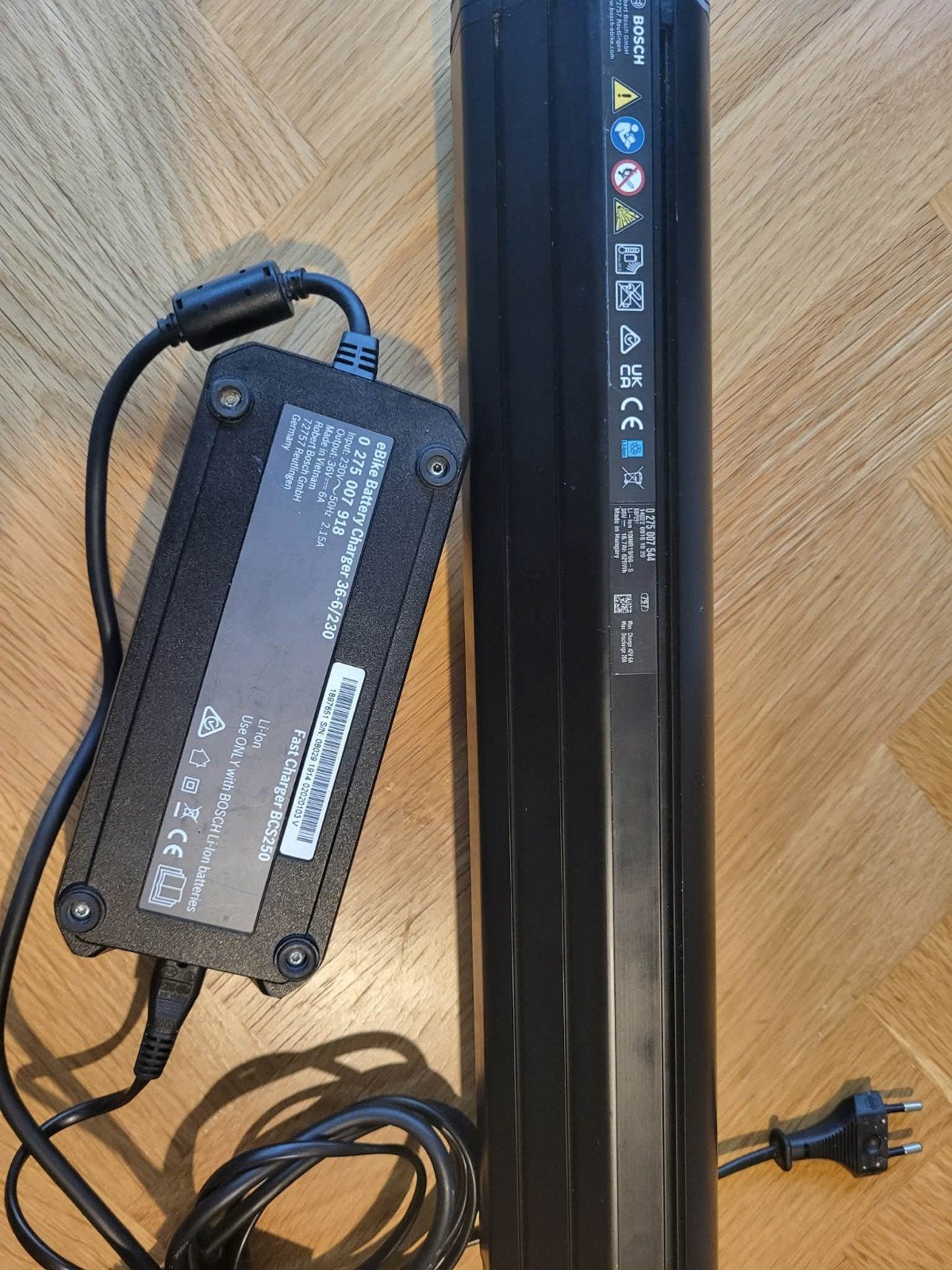 Bosch accu 625wh + oplader 6A, Fietsen en Brommers, Fietsaccessoires | Fietsaccu's