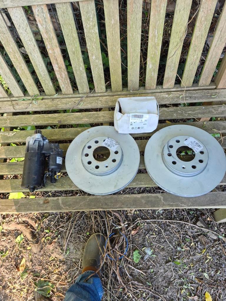 Remschijven en blokken + starter vw touran T2, Auto-onderdelen, Ophalen