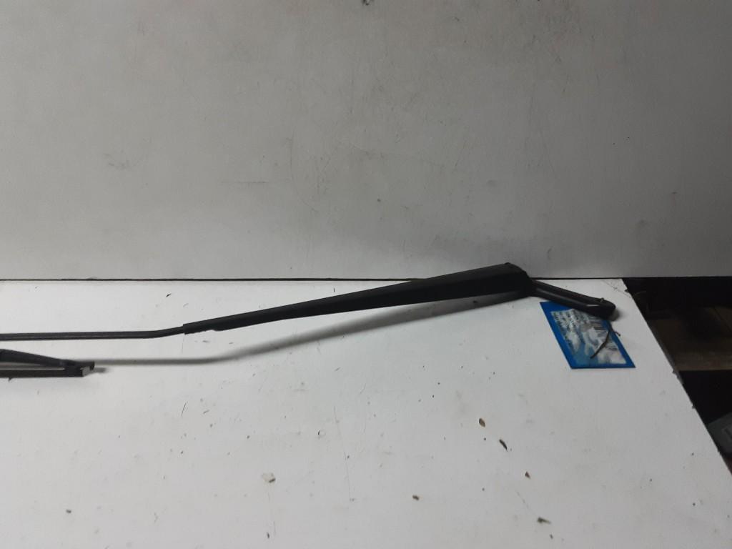 BRAS ESSUIE-GLACE AVANT DROIT Peugeot 206 SW (2E / K), Mevr. I. Hauben, Utilisé, Rue de l'Espoir 34 34
4030  GRIVEGNÉE, BE, Info@Collignon.be