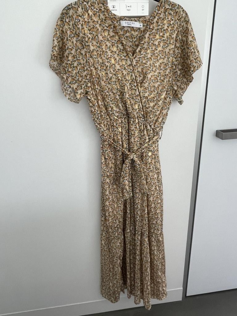 Robe dorée/blanche de Costes taille XS, Vêtements | Femmes, Comme neuf, Costes, Taille 34 (XS) ou plus petite, Sous le genou