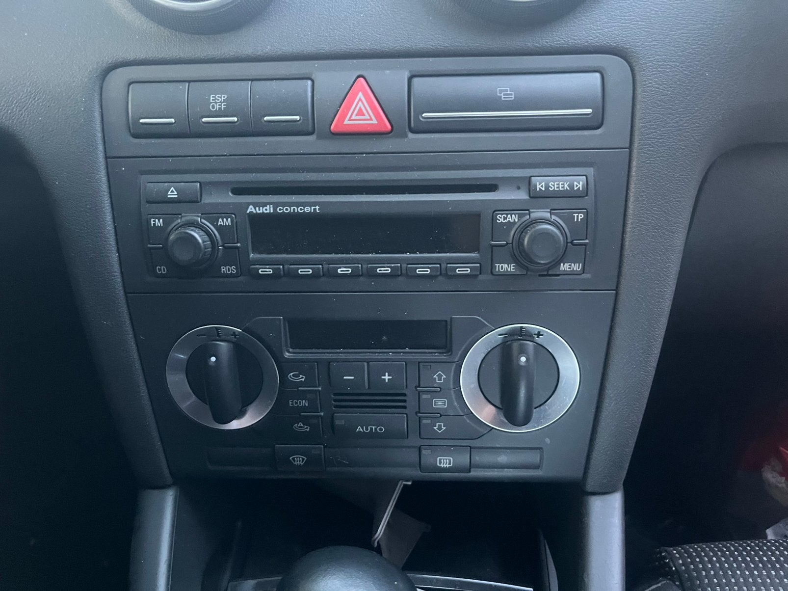 Radio audi concert, Autos : Divers, Autoradios, Enlèvement, Utilisé