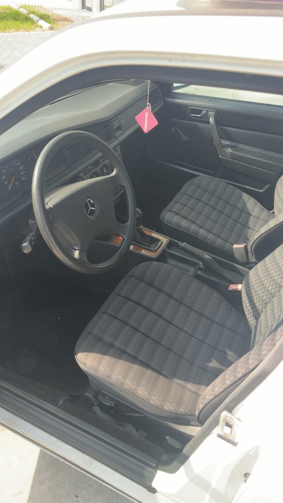 Mercedes 190 e, foto 4