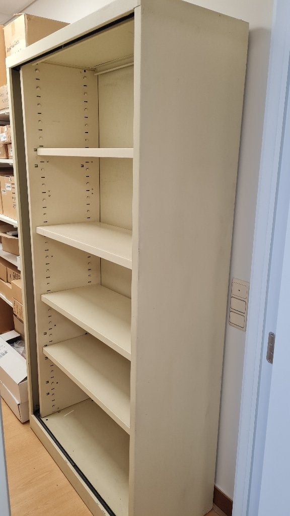 beige metalen kast legplanken, zonder deuren, Huis en Inrichting, Kasten | Roldeurkasten en Archiefkasten, Ophalen, Gebruikt, Metaal