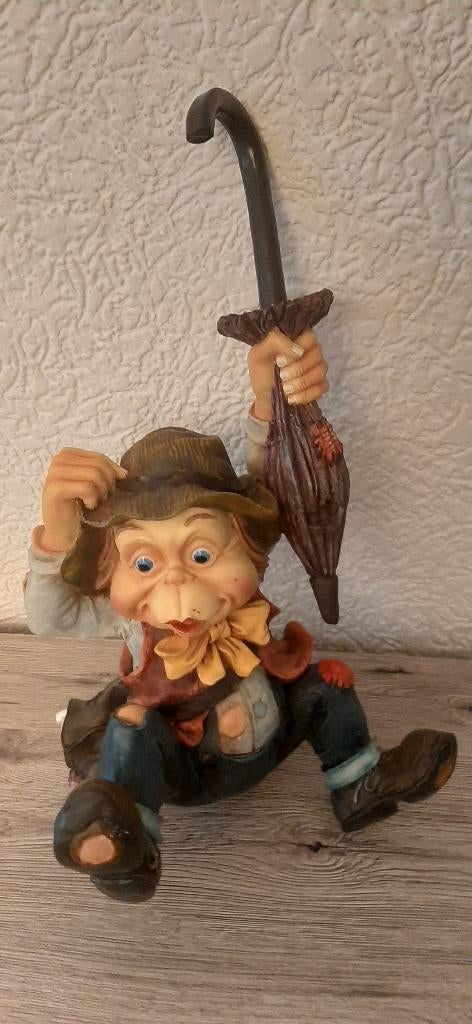 laven efteling Lain met de paraplu., Enlèvement ou Envoi, Comme neuf, Statue ou Poupée
