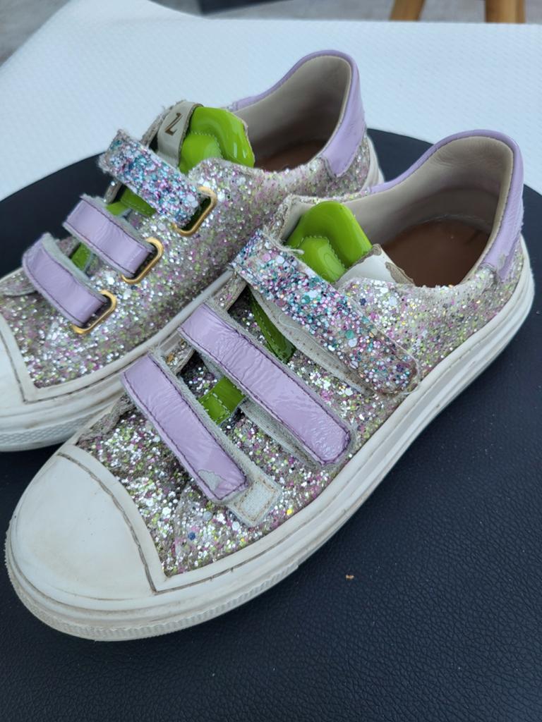 Meisjes sneakers maat 34 merk zecchino d'oro, Ophalen