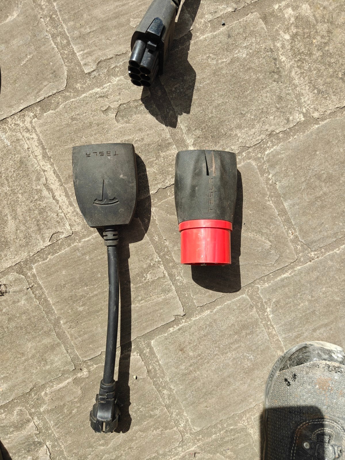 Mobiele Tesla oplader, Ophalen