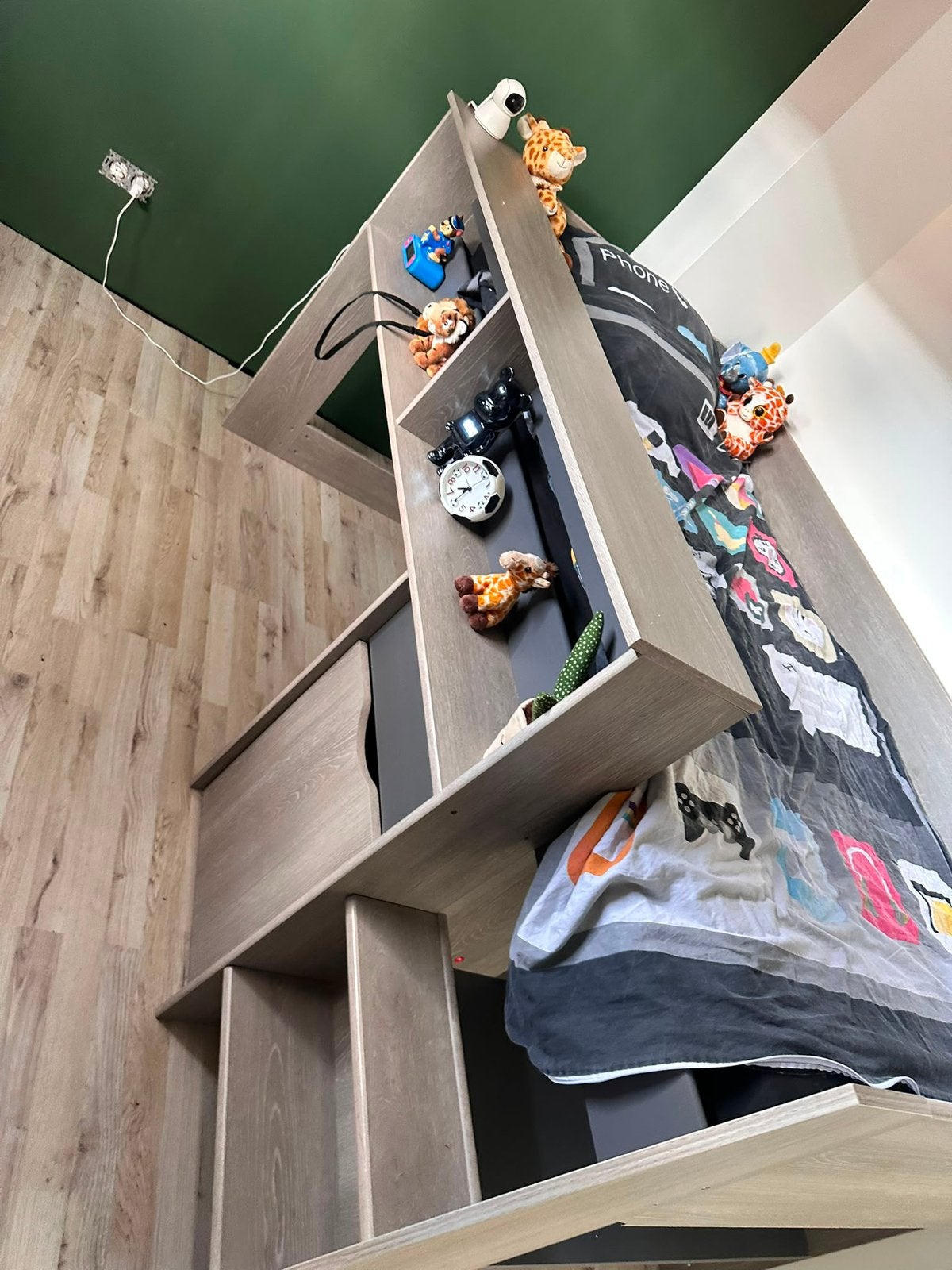 Halfhoogslaper met bureau incl matras, Kinderen en Baby's, Kinderkamer | Stapelbedden en Hoogslapers, Ophalen, Zo goed als nieuw