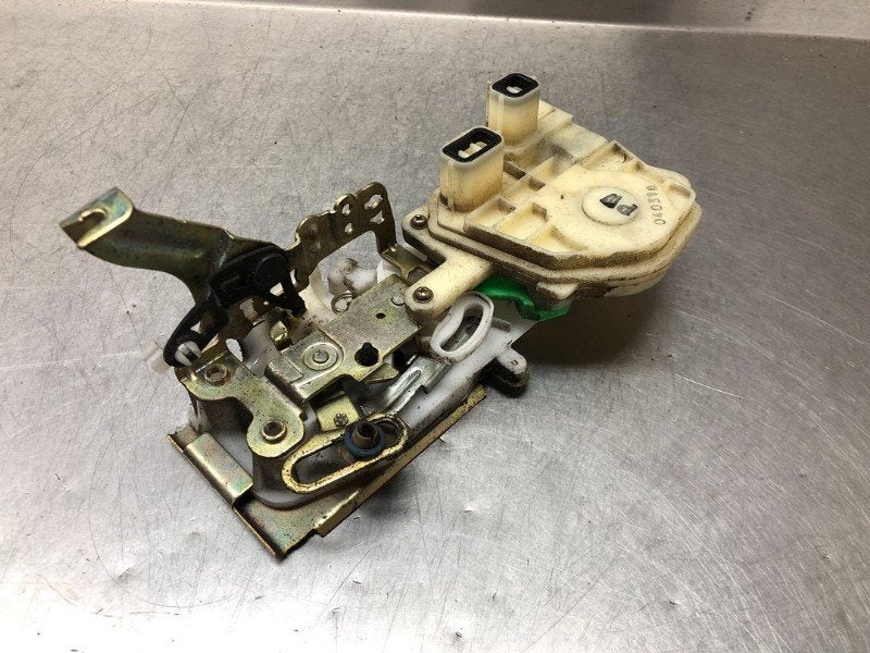 SERRURE DE PORTE RODS AVANT DROIT Honda Civic (EP / EU), Utilisé, Honda