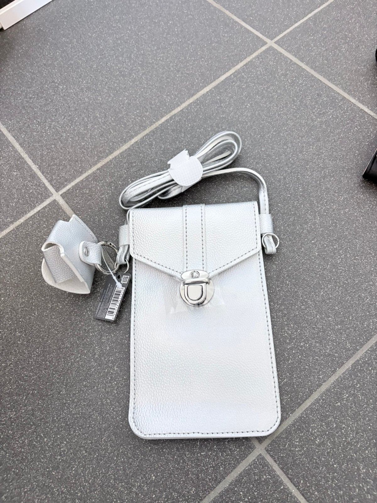 kiko gsm hoes/ handtas voor gsm / regenbestand, Neuf, Autres matériaux, Enlèvement, Gris
