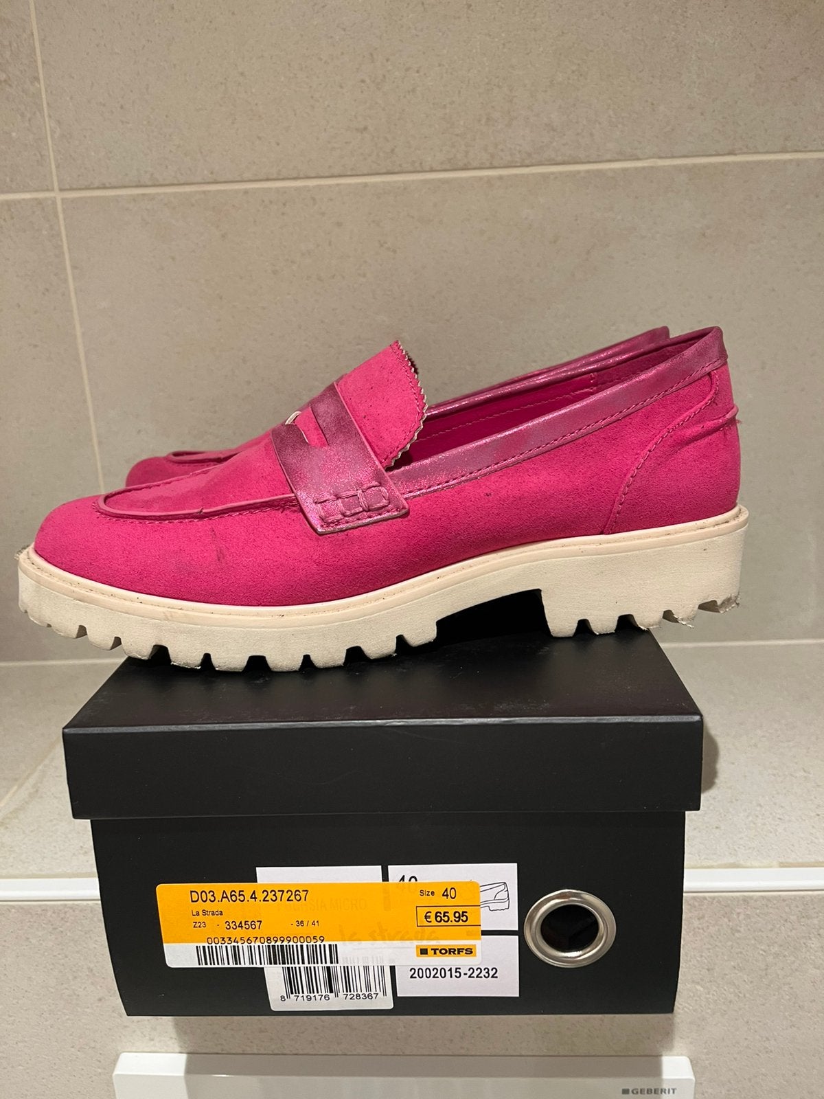 Loafers dames, Ophalen of Verzenden, Zo goed als nieuw, Instappers