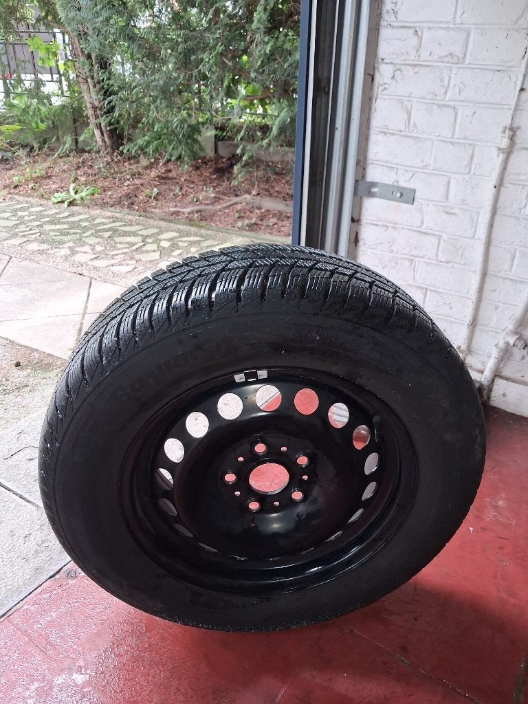 Pneu de neige golf euro 5, Autos, Particulier, Achat, Euro 5