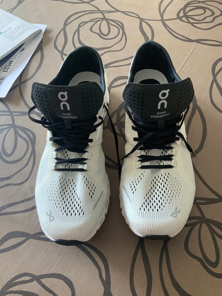 ON RUNNING SHOES, Ophalen, On running, Zo goed als nieuw, Wit