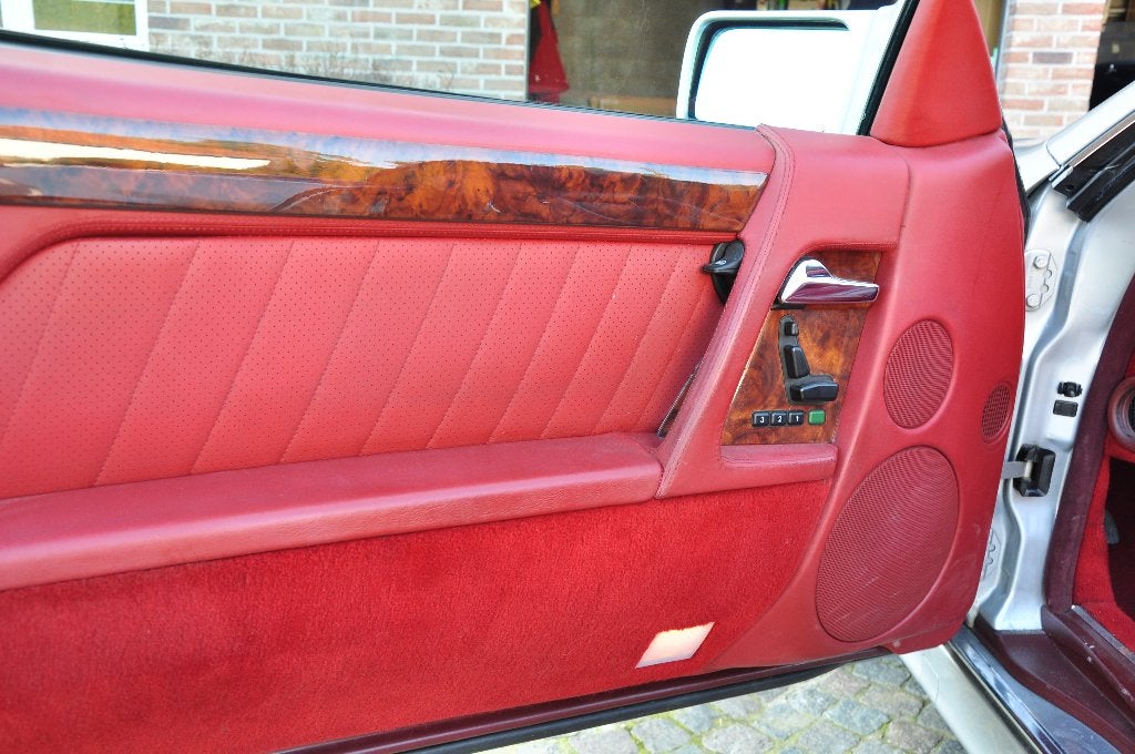 Exclusieve Oldtimer Mercedes-Benz SL500, foto 4