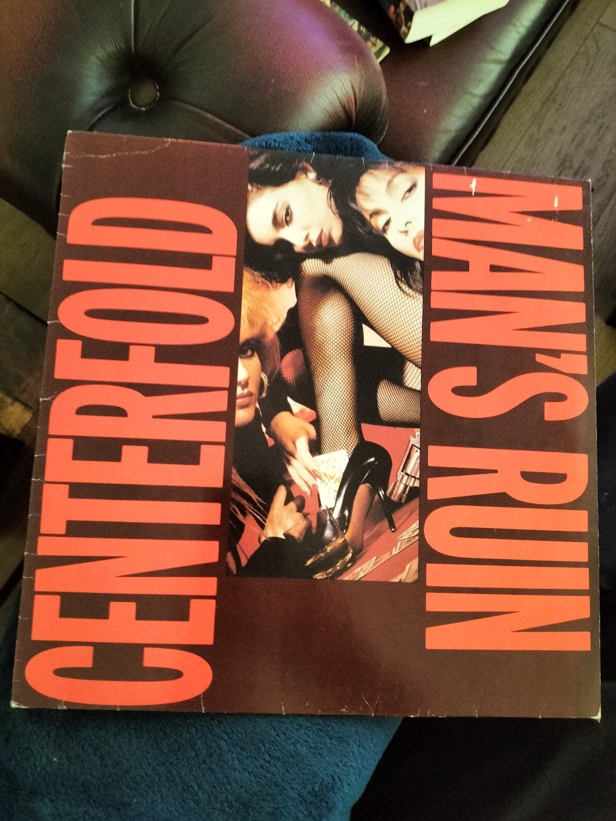 LP Centerfold, Envoi