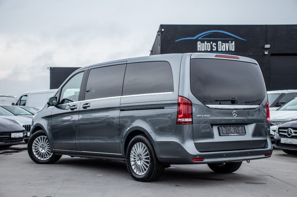 Mercedes-Benz EQV 300 Avantgarde 90 kWh L2 Long 6 places, Cuir, Argent ou Gris, Achat, Entreprise
