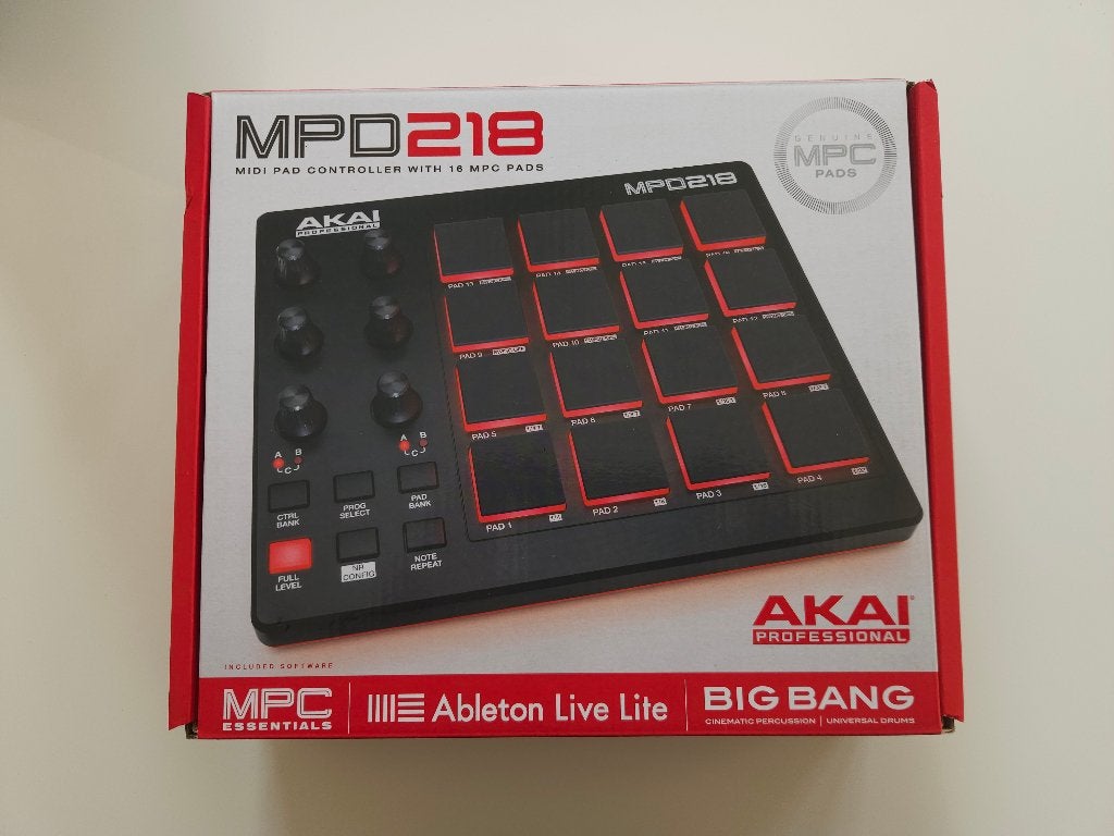 AKAI PRO MPD 218, Muziek en Instrumenten, Ophalen of Verzenden, Zo goed als nieuw