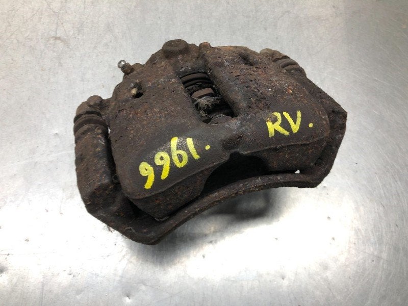 ETRIER DE FREIN AVANT DROIT ABS Colt CZC (|MITSUBISHICOLT|), Utilisé, Mitsubishi