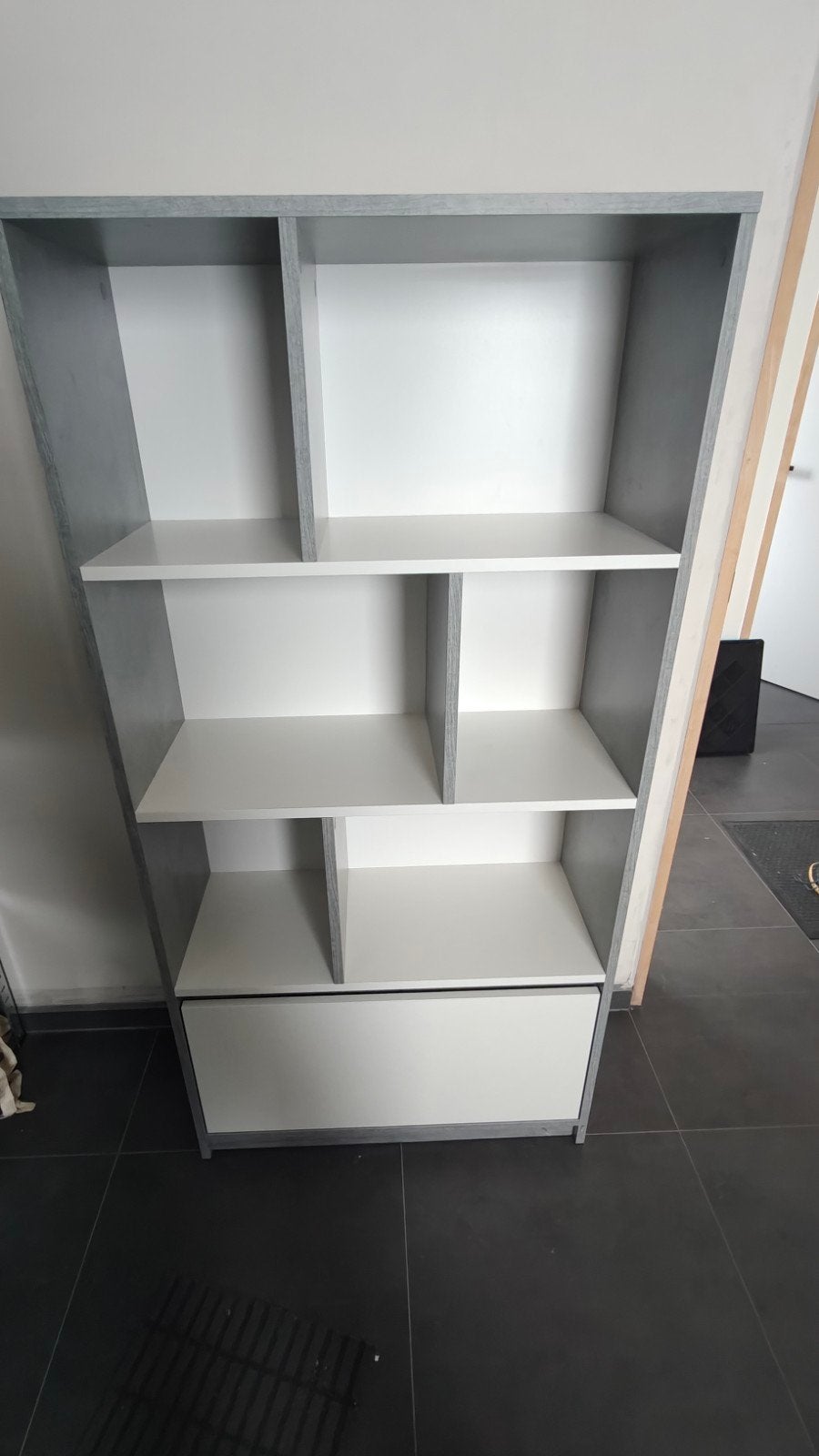 boekenkast Billund, Huis en Inrichting, Kasten | Roldeurkasten en Archiefkasten, Ophalen