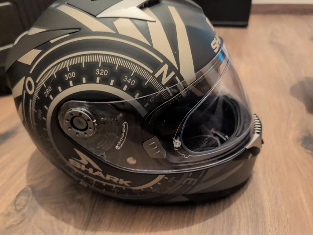 Shark motor helm. Maat L. In perfecte staat., Ophalen of Verzenden, L, Shark