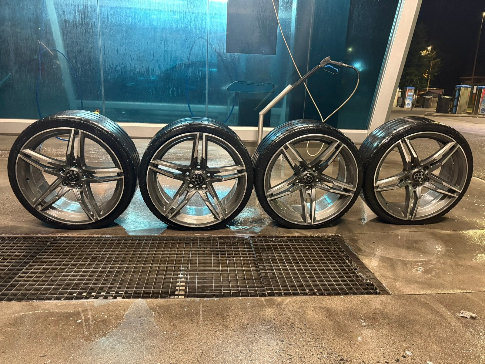 Jantes 19 pouces + pneus Bmw Série 1, Enlèvement, Pneu(s)
