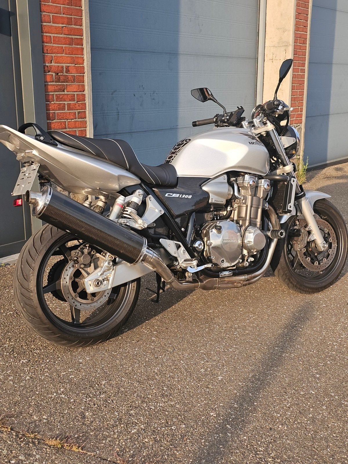 magnifique honda CB1300 2005, Motos, Motos | Honda, Entreprise