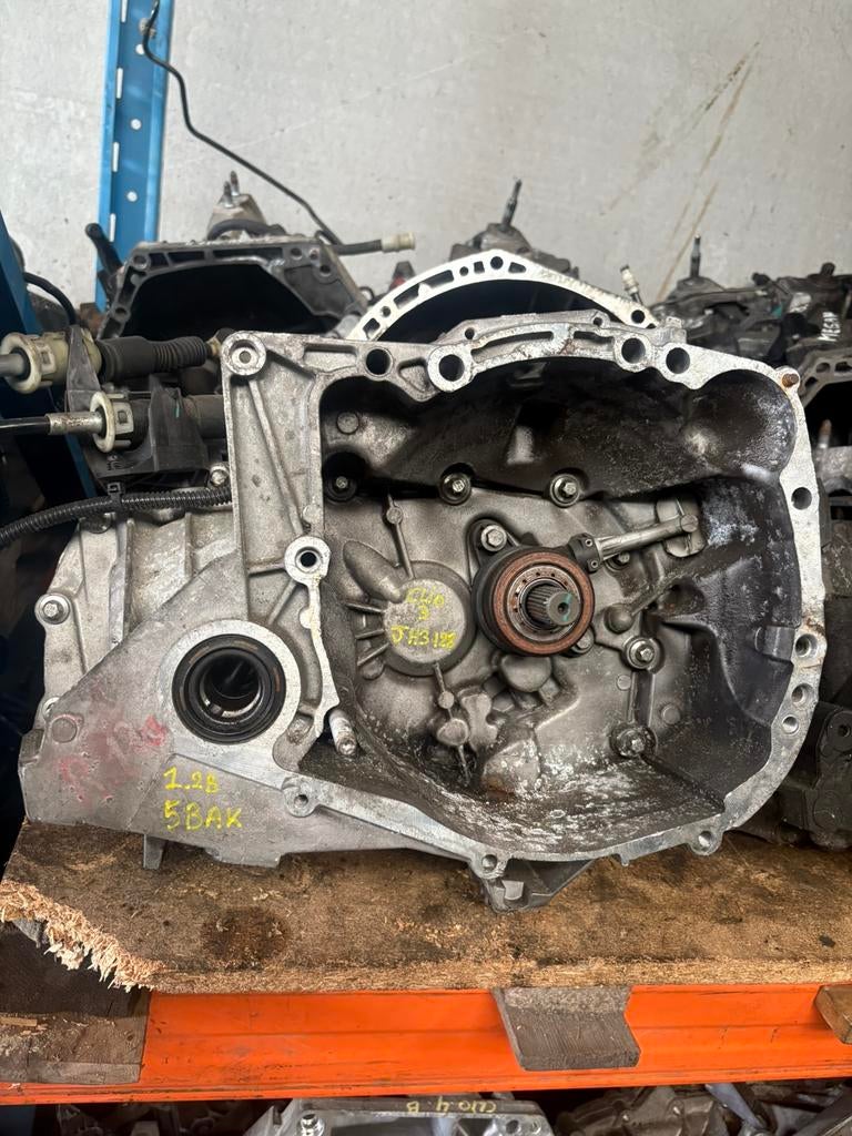 BOÎTE DE VITESSES RENAULT CLIO III 1.2 16V *JH3 128, Enlèvement, Renault