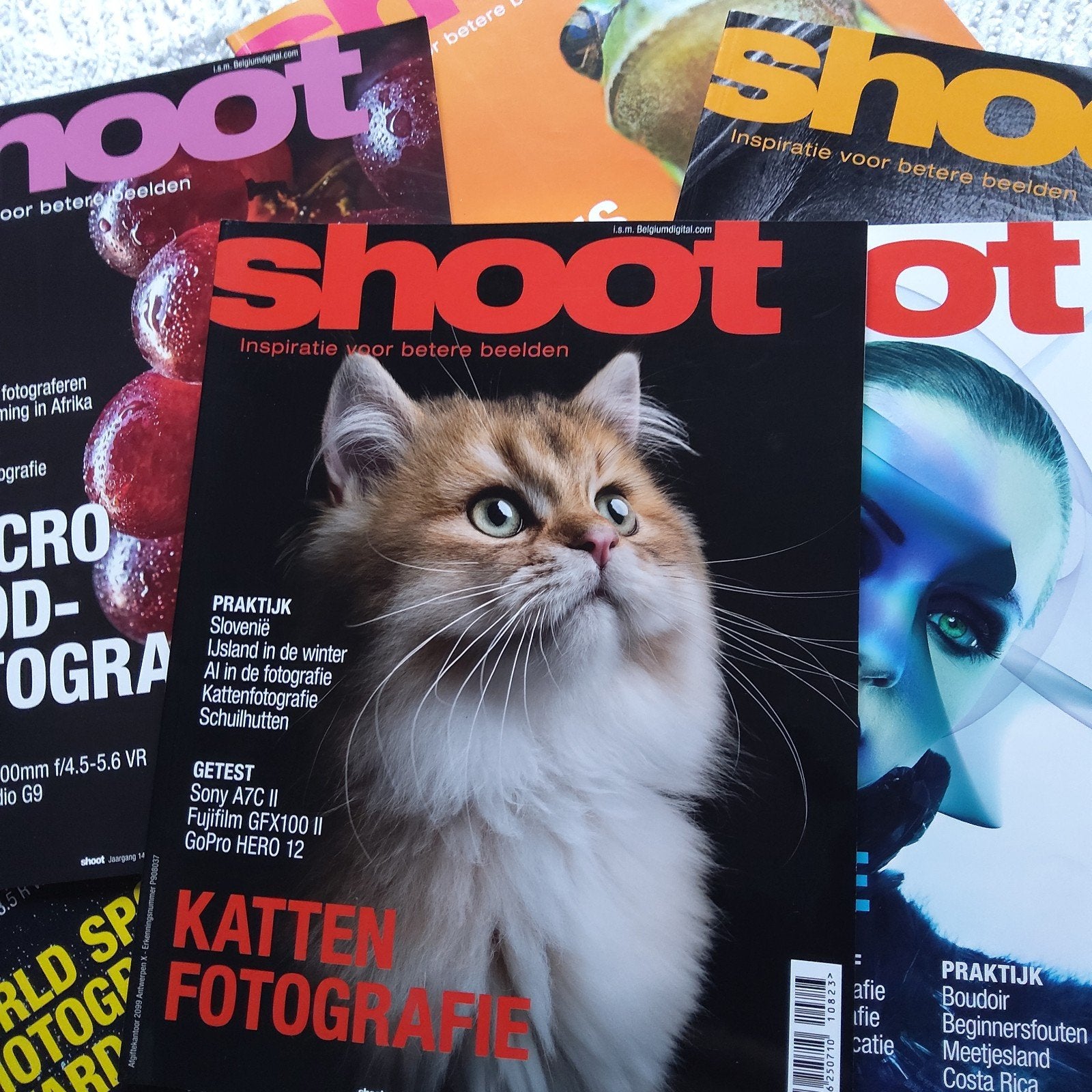 SHOOT" Fotografietijdschrift. Prijs/ jaargang 2024, 2023..., Livres, Journaux & Revues, Enlèvement ou Envoi, Comme neuf, Sports et Loisirs
