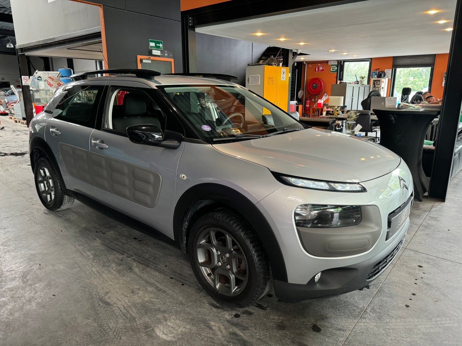 CITROEN C4 CACTUS, Achat, Entreprise, Boîte manuelle, Noir