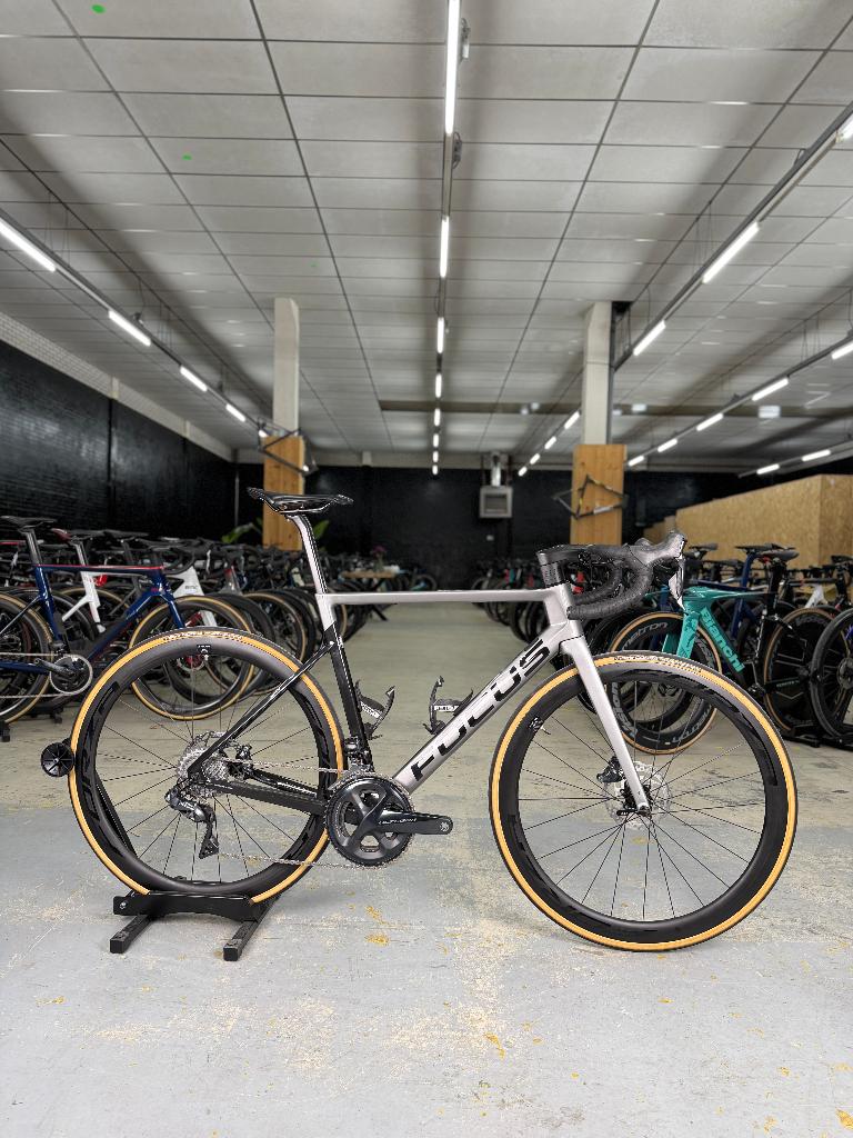 Focus Izalco Max 9.7 Di2 Carbon Racefiets, Enlèvement, Comme neuf