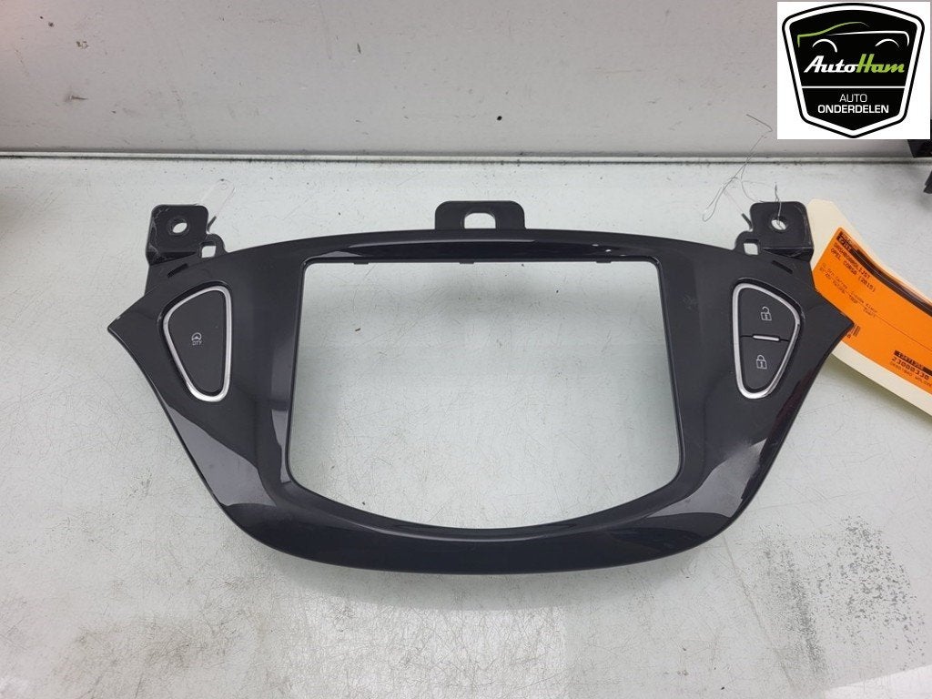 DIVERS Dashboardlijst Opel Corsa E (|13471358|13471548|), Dhr. J. Ham, Administratie@autoham.nl, Opel, Utilisé
