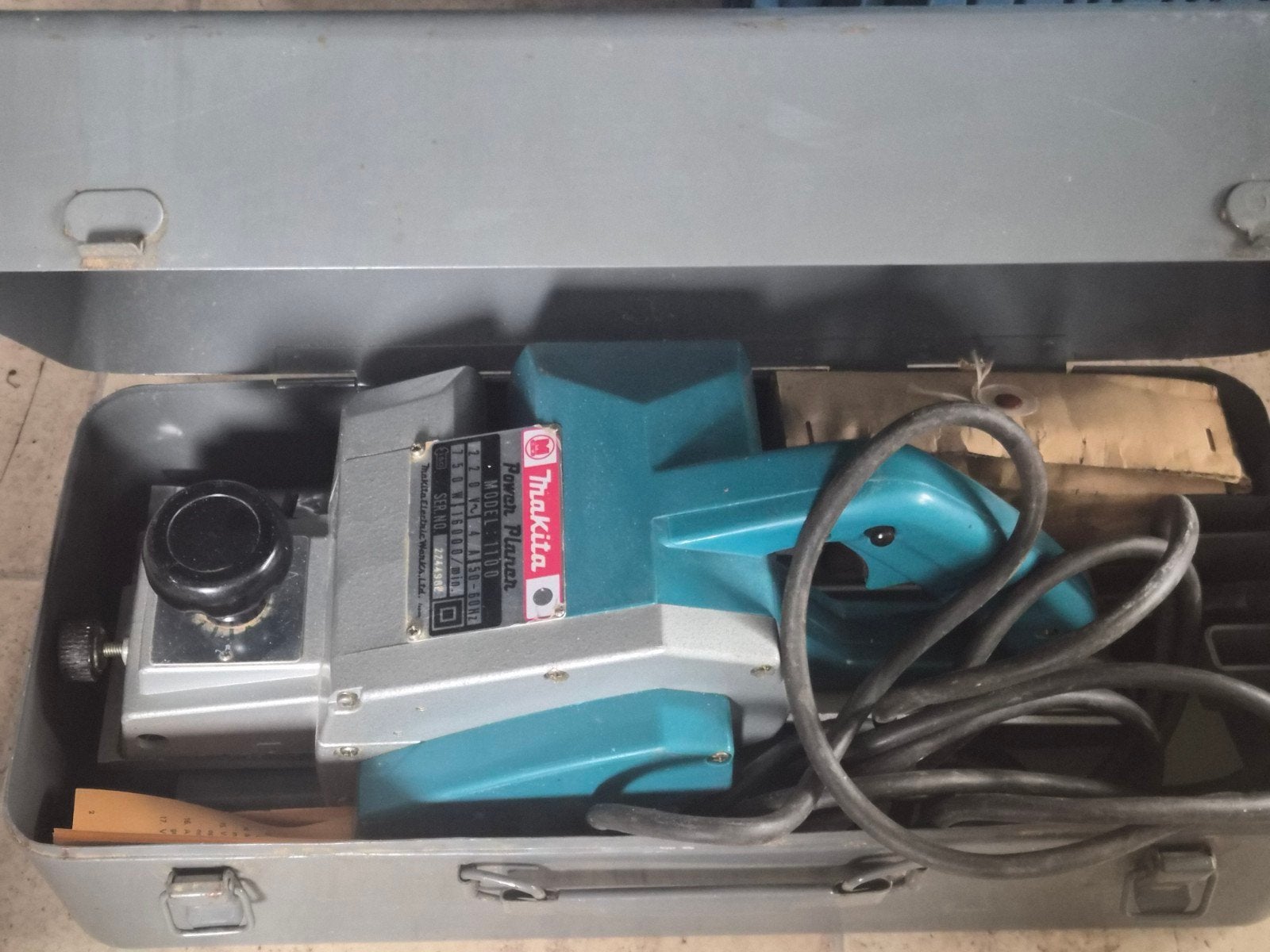 rabotteuse electrique Makita 750w, Enlèvement, Utilisé, 700 à 1000 watts, Autres types