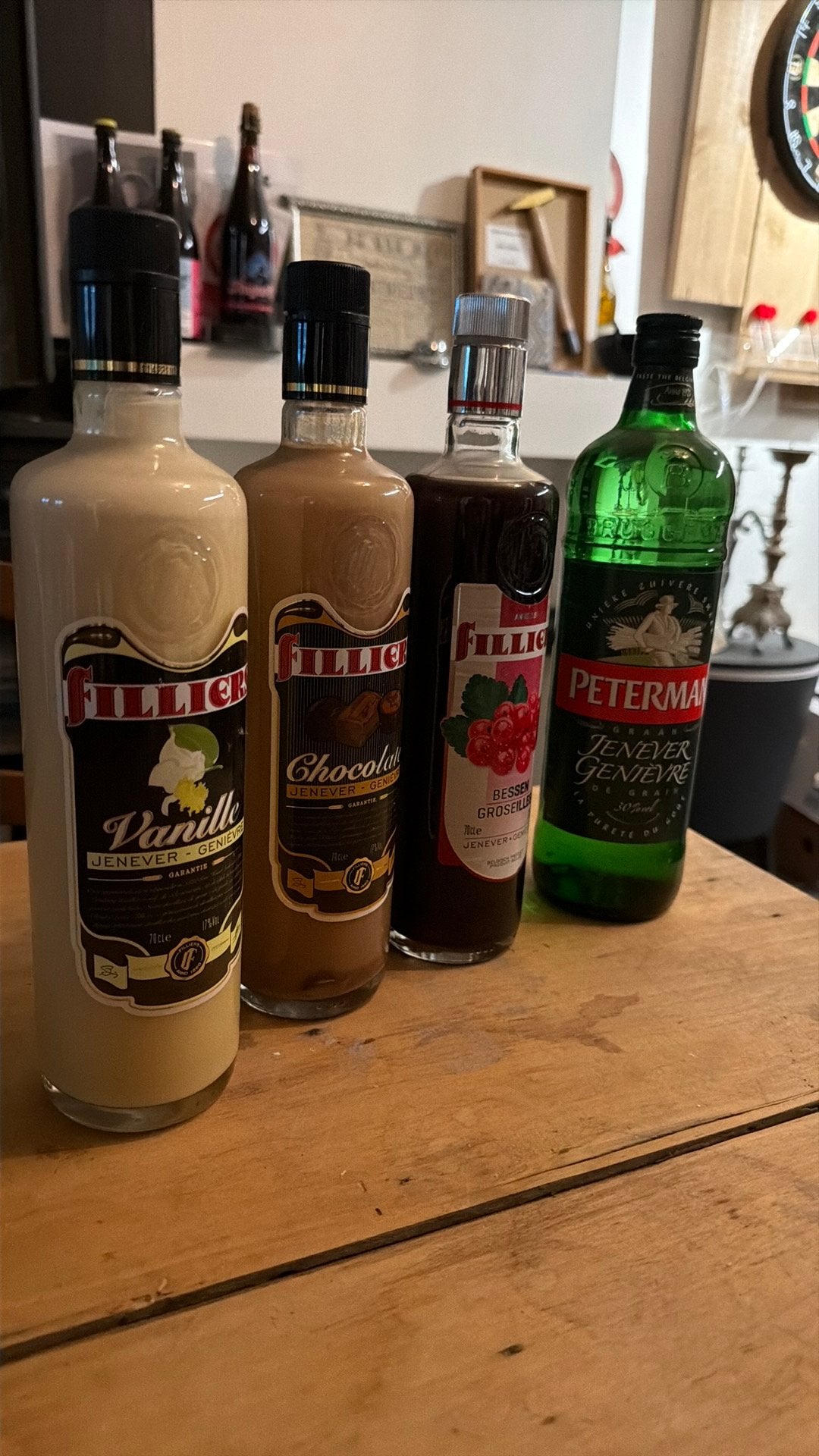 Lot van 4 flessen jenever, Verzamelen, Ophalen