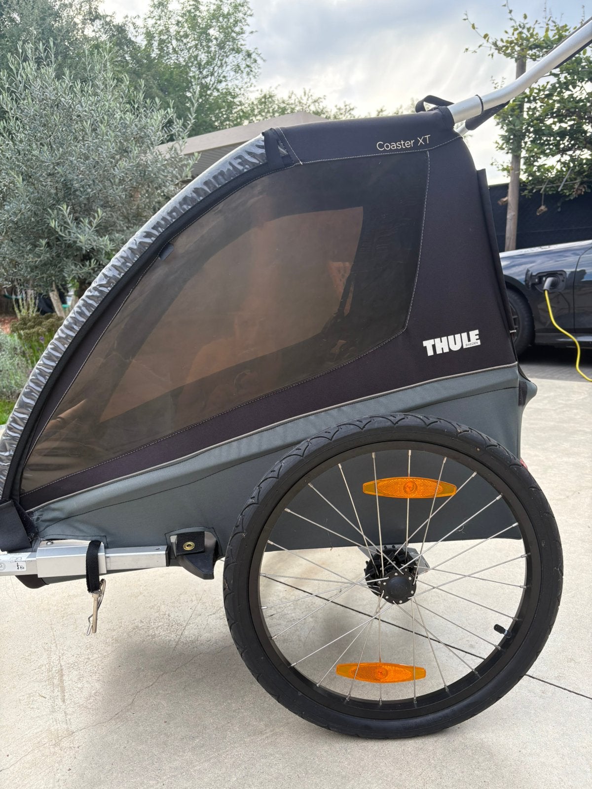 Complete Thule Coaster XT Fietskar  + babyslings & regenhoes, Fietsen en Brommers, Ophalen, Zo goed als nieuw, Aanhangfiets, Opvouwbaar
