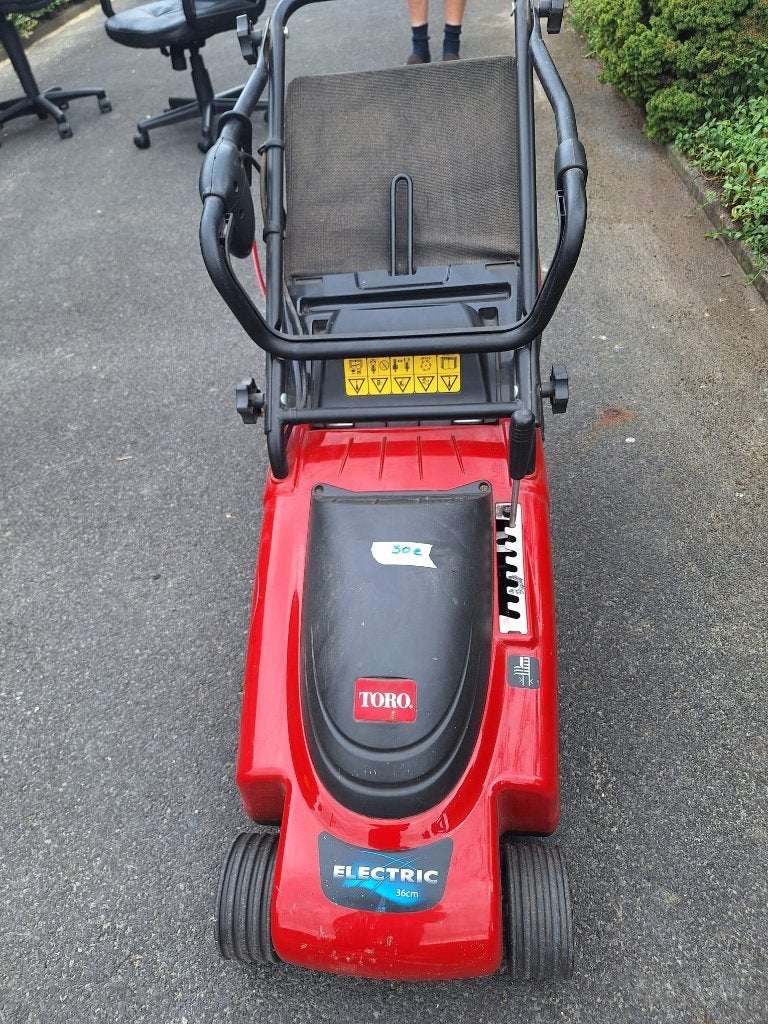 grasmaaier, Ophalen, Cirkelmaaier, Gebruikt, Elektrische grasmaaier