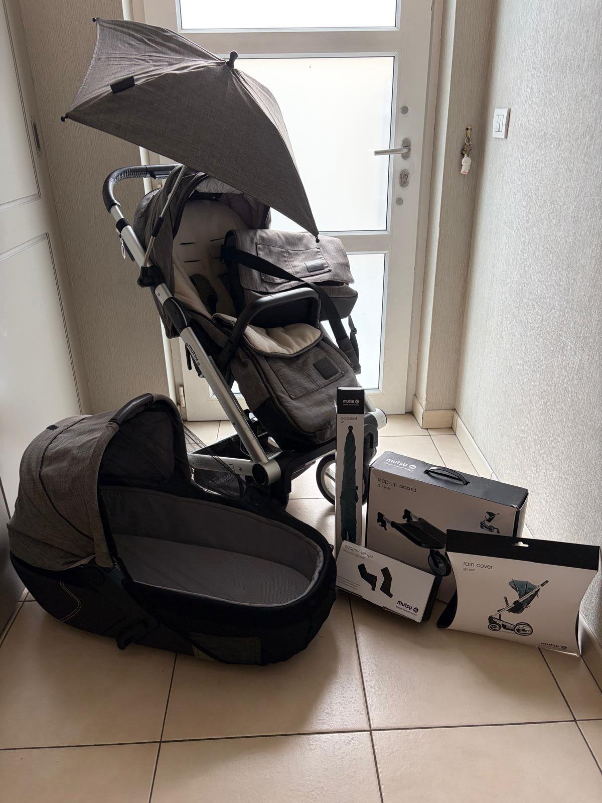 Buggy Mutsy Igo - Farmer Earth, Enlèvement, Comme neuf, Poussette, Maxi-Cosi
