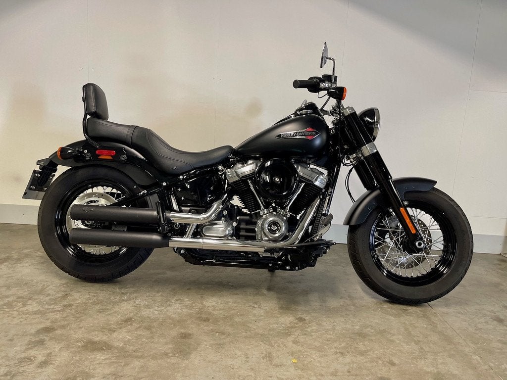Harley-Davidson Cruiser SOFTAIL FLSL SLIM (bj 2018), Motoren, Harley-Davidson, 1745 cc, Customerservices@harley‑davidson.com, 3700 West Juneau Avenue
WI 53208  Milwaukee, US