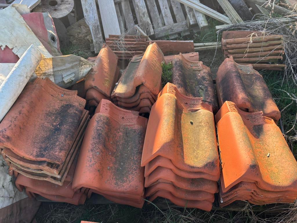 Hoekpannen Sterreberg Courtrai, Doe-het-zelf en Bouw, Dakpannen en Dakbedekking, Ophalen, Gebruikt