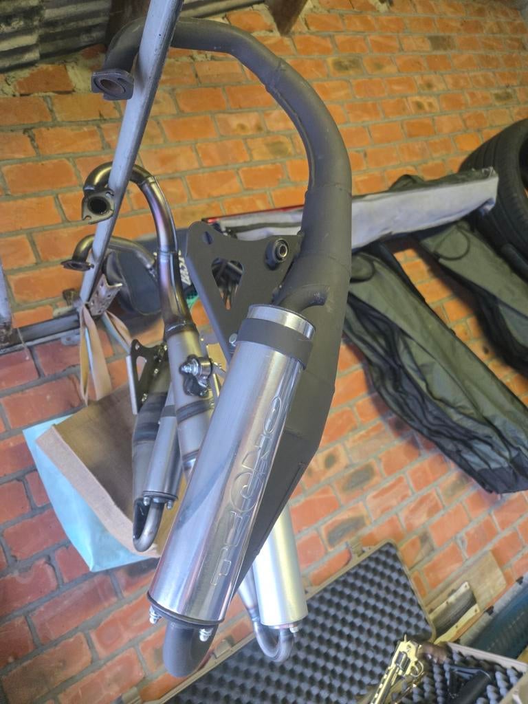 Techno  uitlaat menerelli verticaal, Fietsen en Brommers, Ophalen of Verzenden