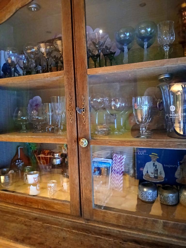 Véritable vaisselier ancien datant des années 1900-1920., Maison & Meubles, Enlèvement