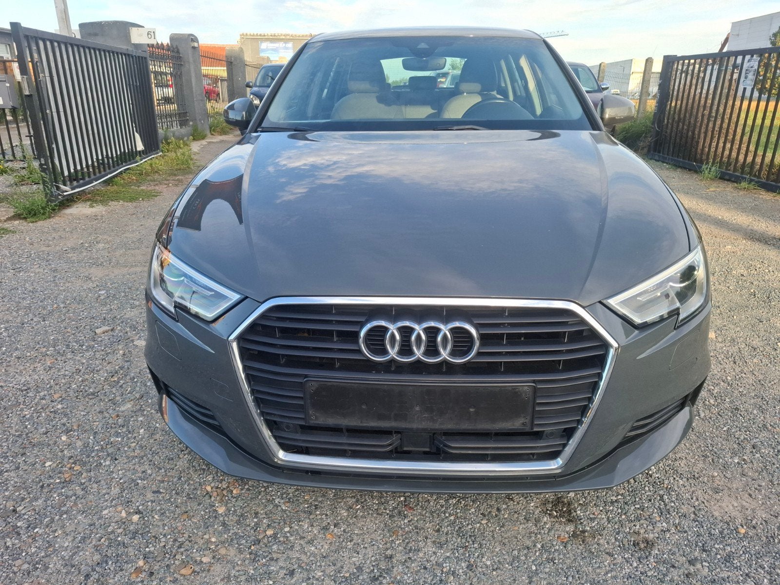 AUDI A3 1.6 TDI ÉTAT CHORROM AUTOMATIQUE, Autos, Cuir, Argent ou Gris, Achat, Euro 6