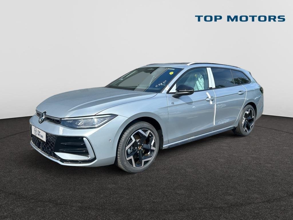 Volkswagen Passat SW Passat R-Line Business Premium 1.5 eTSI, Autos, Volkswagen, Argent ou Gris, Achat, Automatique, Cruise Control