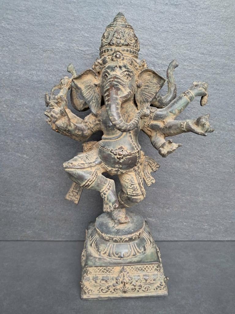 Ganesh/Narthana Ganapati  à 3 faces/statue en bronze, Enlèvement ou Envoi