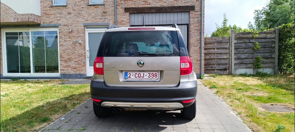 Skoda yeti 4x42, Auto's, Handgeschakeld, Particulier, SUV of Terreinwagen, Te koop