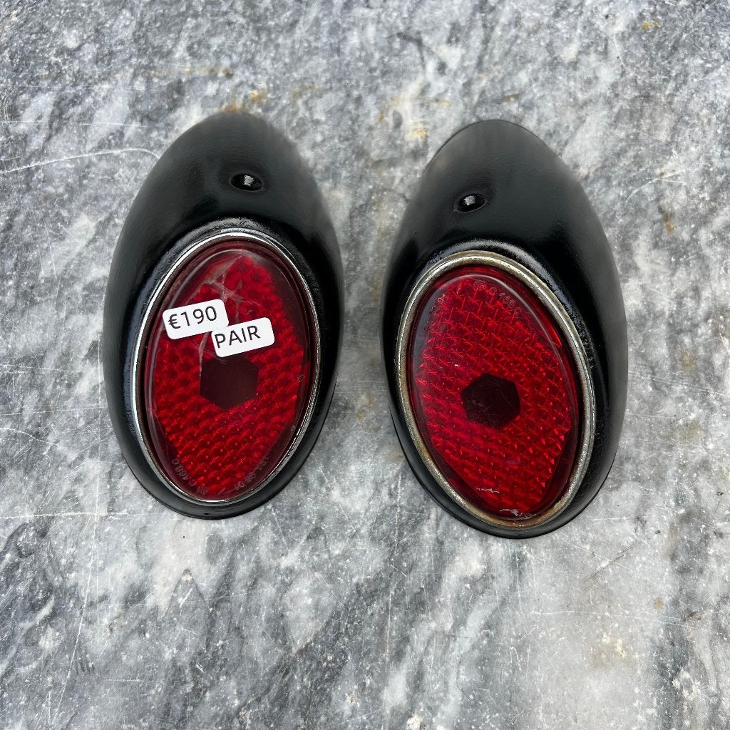 Set achterlichten VW Kever 56-61 ovaal Zweedse uitvoering, Enlèvement ou Envoi, Utilisé