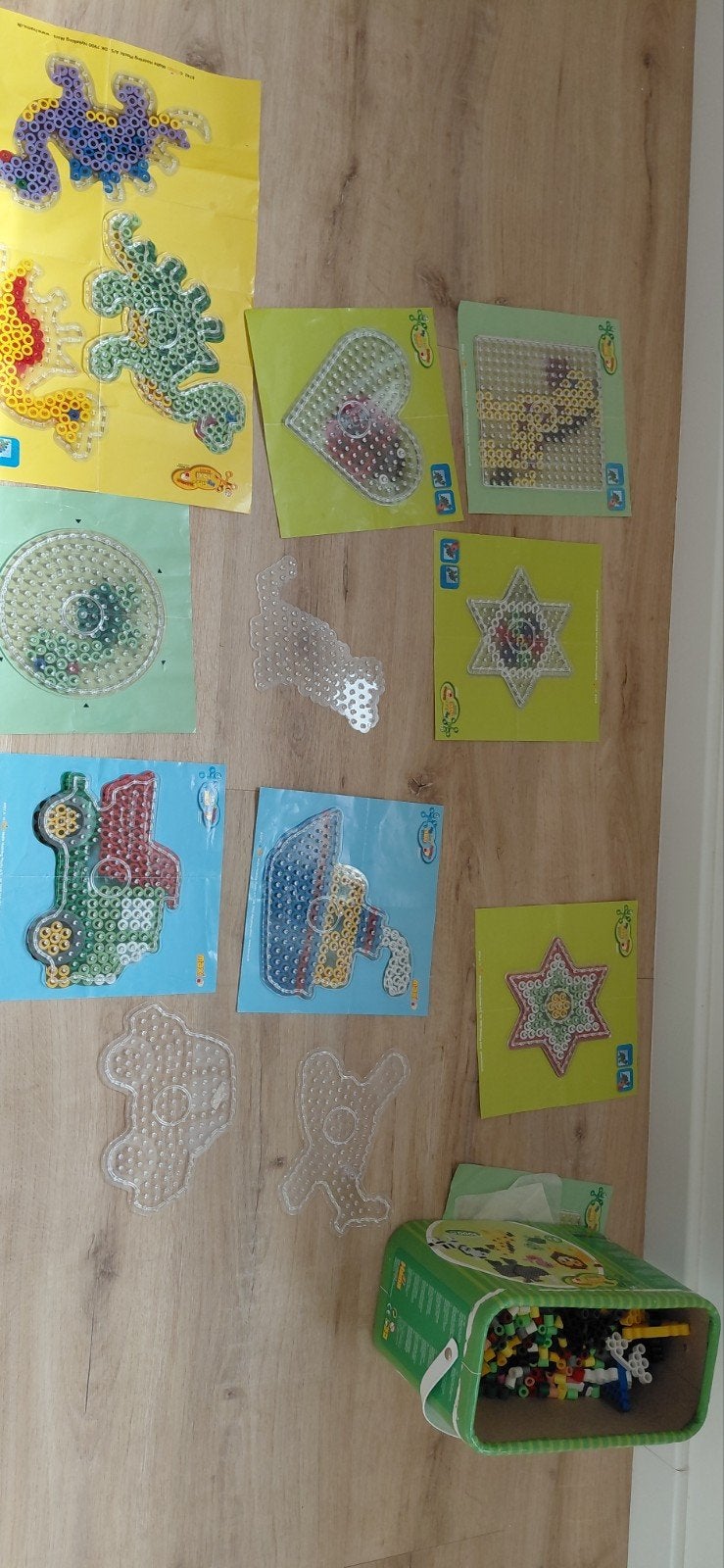 maxi strijkparels + 11 platen, Ophalen, Zo goed als nieuw