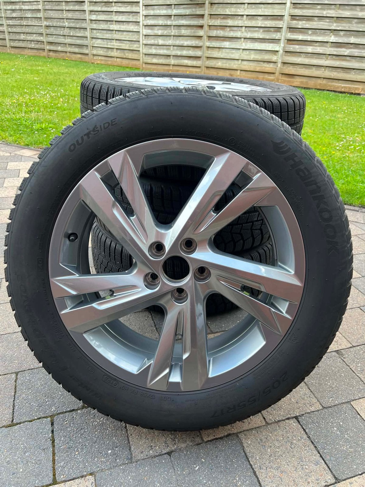 KIT HIVER VW TAIGO T-CROSS 205/55/R17 HANKOOK, Autos : Pièces & Accessoires, Pneus & Jantes, Pneus et Jantes, Pneus hiver, Véhicule de tourisme